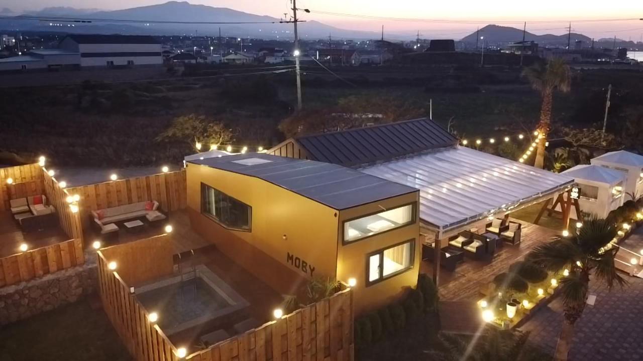 Morning Beach Pension Jeju Exterior photo