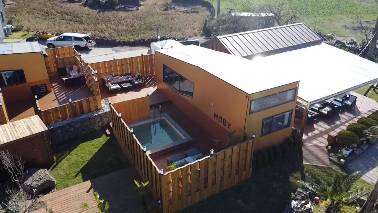 Morning Beach Pension Jeju Exterior photo