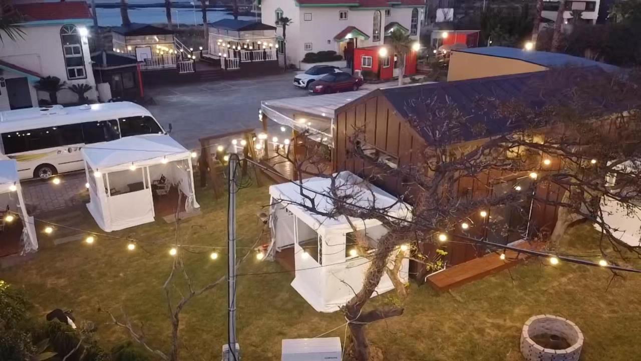 Morning Beach Pension Jeju Exterior photo