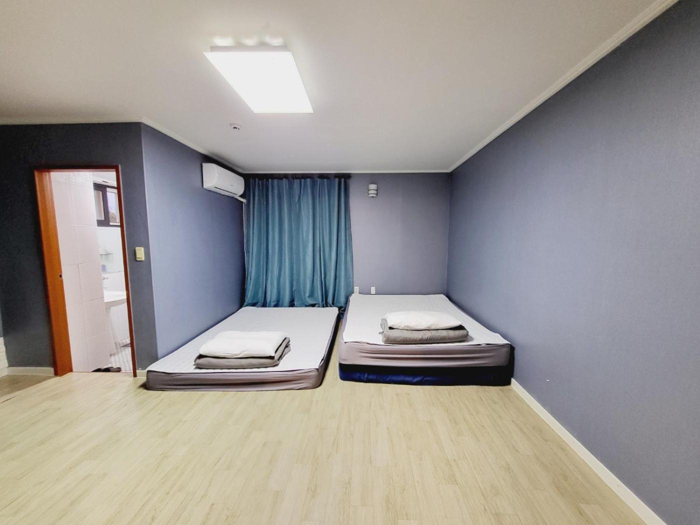 Morning Beach Pension Jeju Exterior photo