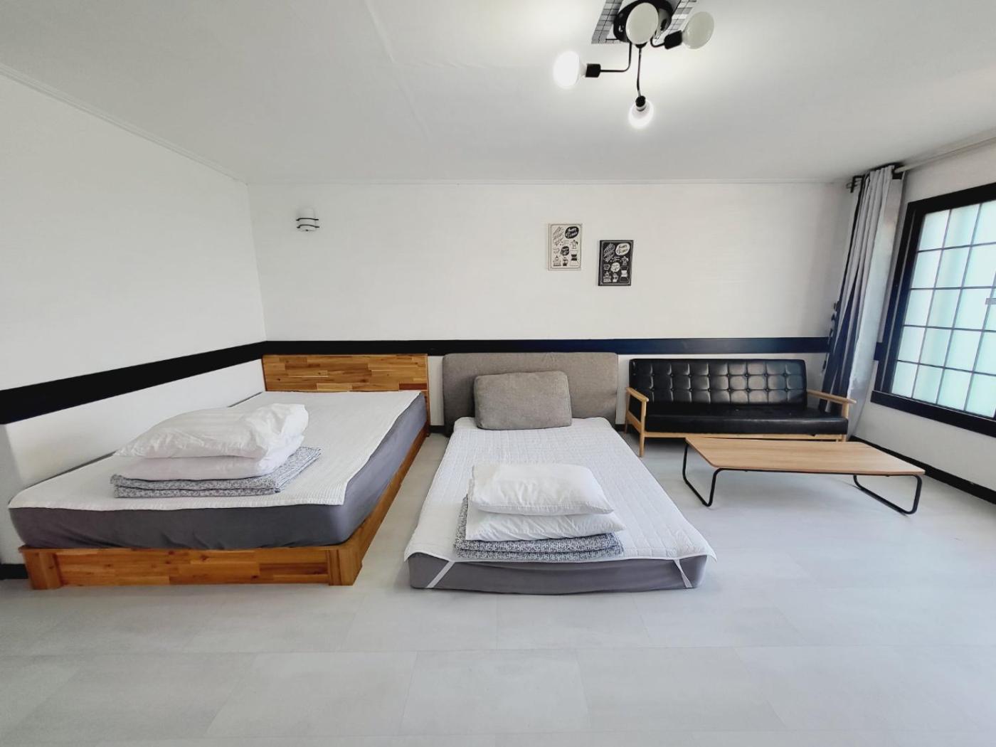 Morning Beach Pension Jeju Exterior photo